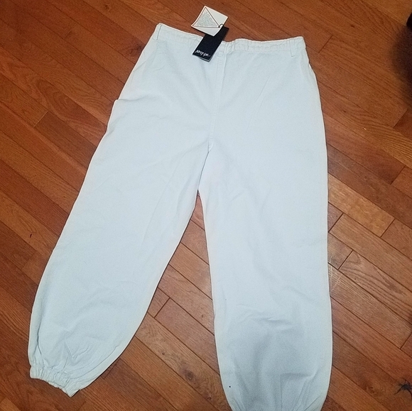 Nasty Gal White Denim Cargo Jeans W/elastic Cuff details Sz 10 - Picture 12 of 16